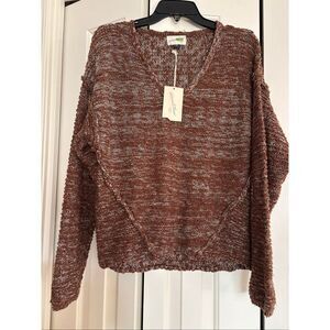 NWT Universal Thread Vneck Sweater